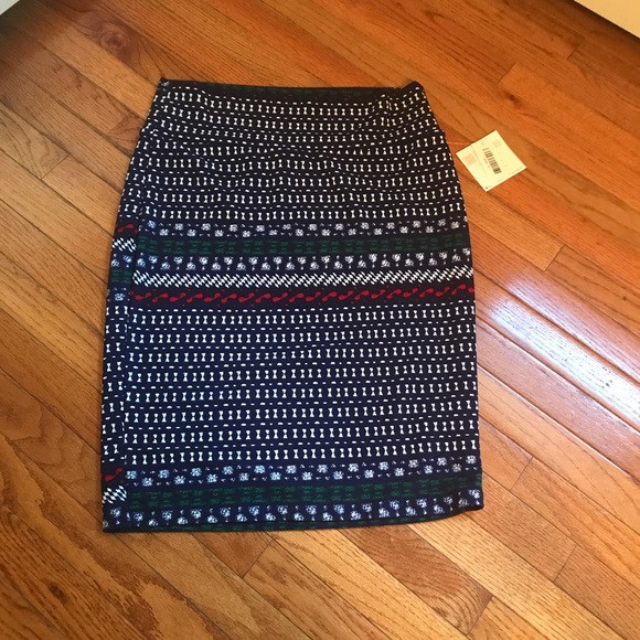 LuLaRoe Dresses & Skirts - Lularoe xl Cassie skirt